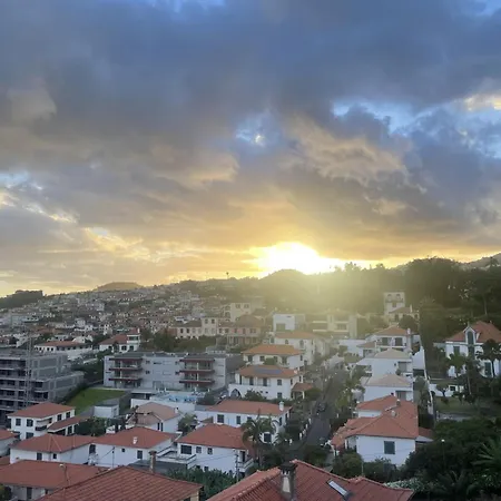 Mar E Sol Chic & Modern Apartment Funchal (Madeira)